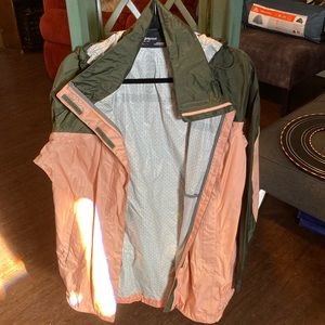Hooded light rain jacket